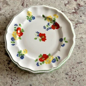 4 Crown Staffordshire English Garden 8.5" Salad Plates Fine Bone China - Picture 1 of 3