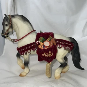 1999 Breyer Holiday Horse Jack Frost #700499 - Friesian Draft - Velvet Noel Set - Bild 1 von 6