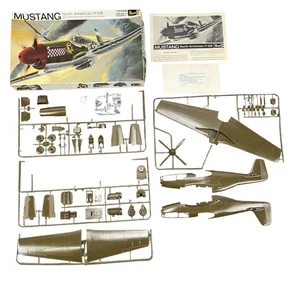 Vintage Revell Mustang North American P-51B Maßstab 1:32 Modellbausatz WWII - Bild 1 von 10