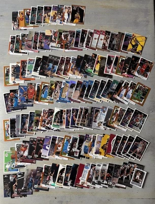 Lote mixto de 138 cartas del Salón de la Fama de la NBA Baloncesto Shaq Dirk Nash Wade ver descripción Foto 1 de 2