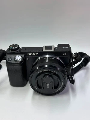 Sony NEX-6 16.1MP APS-C Digital Camera with 16-50mm Lens - Image 1 of 4