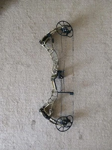 Bowtech Solution Subalpine 60# RH (READ DESCRIPTION) - Picture 1 of 2