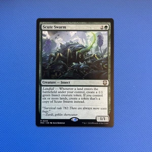 Scute Swarm Commander: Modern Horizons 3 Regular - Imagen 1 de 2