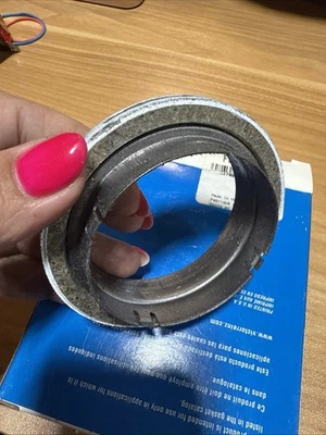 Junta de brida de tubo de escape Victor Reinz F32246 Foto 1 de 4