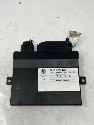 2007 VOLKSWAGEN TOUAREG KEYLESS ENTRY CONTROL MODULE 3D0909139 (48) - Image 1 of 2