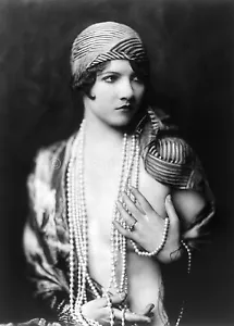 Ziegfeld Follies - Flapper Girl - 8 x 10 PUBLICITY PHOTO Vintage 1920s glamour - Picture 1 of 1