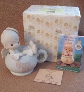 Precious Moments Figurine 1994 "Dropping in for the Holidays" #531952 - Picture 1 of 8