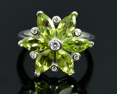 925 Solid Sterling Silver Natural Peridot Gemstone Marquoise Cut Wedding Ring - Image 1 of 4