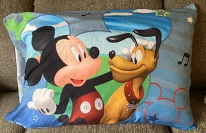 Disney Pillowcase with Mickey, Donald and Pluto Polyester Standard Size - Picture 1 of 7