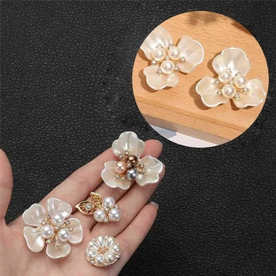 Rhinestone Buttons 10PCS Buttons DIY Pearl Flower-shaped Crystal Decorative - Image 1 of 4