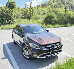 Mercedes Benz GLA 250 / 4 MATIC - Bild 1 von 10