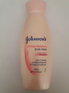 2 x Johnson's 24 Stunden Feuchtigkeit Körperlotion 250ml Auslaufprodukt - Bild 1 von 6