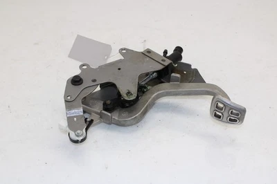 Chevrolet Corvette 2005-2013 pedal de embrague OEM NL24 Foto 1 de 4