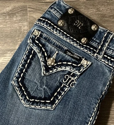 Pantalones de mezclilla ajustados Miss Me costuras gruesas tiro bajo solapa bolsillo talla 28x34 Foto 1 de 4