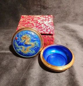Chinesischer Drache blau Emaille & Gold Cloisonne Schnupftabak/Pille/Schmuckkästchen 2" Vintage - Bild 1 von 8