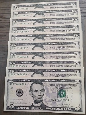 Lot of 10  United States 2021 $5 (Five) Dollar Bills Consecutive Serial Numbers - Image 1 of 4