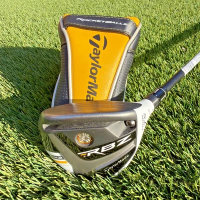 TaylorMade Rbz Stage 2 Tour TS 13° Дерево 43,5 дюйма S Flex 70 г для правосторонней стойки с чехлом на головку - лот 31 - Изображение 1 из 4