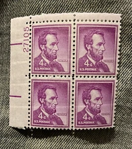 US Abraham Lincoln 4 Cent Stamp 1954 PLATE BLOCK # 27105 Rare - Picture 1 of 4
