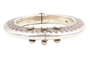 925 Sterling Silver Vintage Chiseled Pattern Shiny Bangle Bracelet BT3005 - Picture 1 of 7