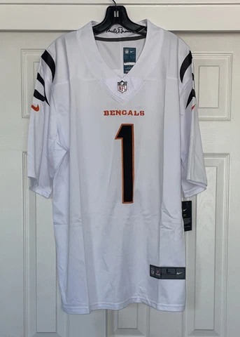 Brand New Cincinnati Bengals Ja’Marr Chase Jersey With Tags - Size Men’s Large Cover