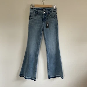 Express Mid Rise Drop Hem FlexX 70s Flare Hyper Stretch Jeans Sz S Short NWT - Afbeelding 1 van 11