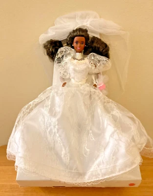 Muñeca Barbie afroamericana 1989 fantasía boda Foto 1 de 4
