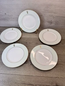 Wedgwood Vera Wang 9” Green Pineapple Gold Trim Accent Salad Plate-Set Of 5 - Picture 1 of 9