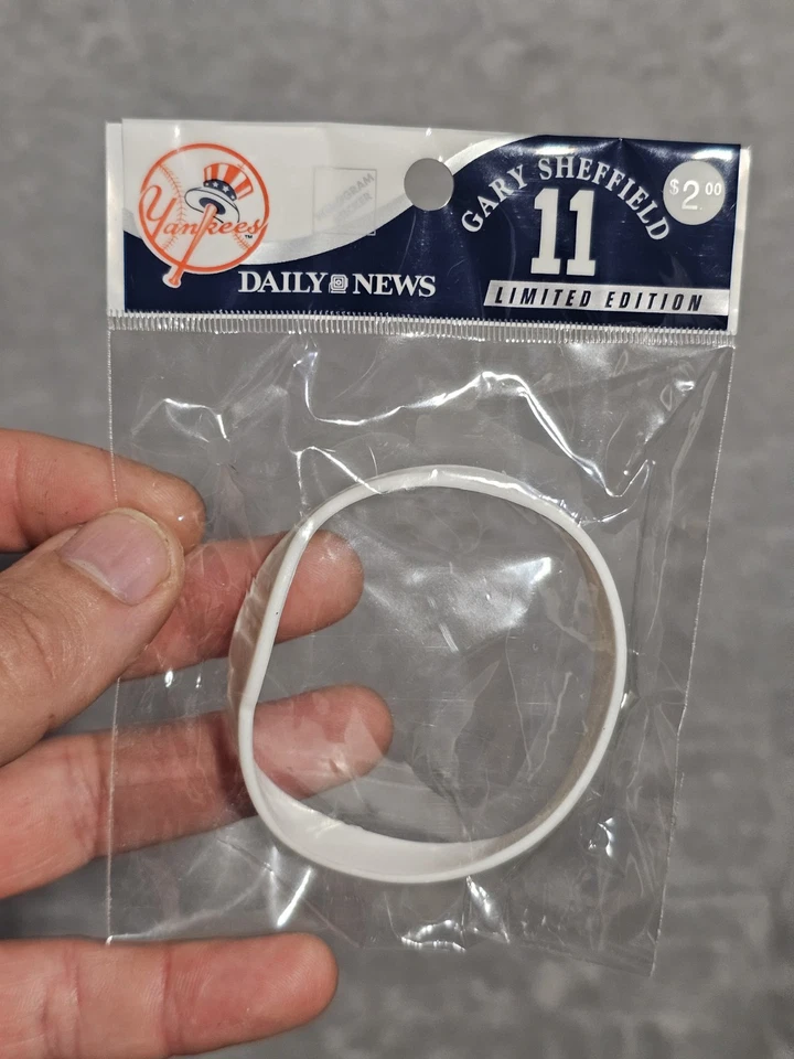 Daily News New York Yankees Gary Sheffield Rubber Bracelet New Sealed - Image 1 of 4