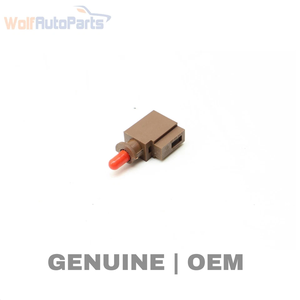 1990-1995 VW CORRADO - Shift Selector BULB W/ Holder 357919243D - Image 1 of 4