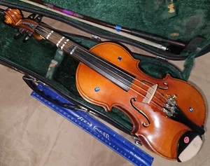 Suzuki No. 220 size 1/8 Violin, Japan 1981, Very Good Cond, with case & bow - Picture 1 of 17
