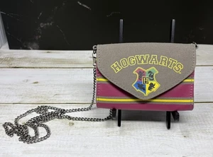 Harry Potter Hogwarts Wallet with Chain Strap - Picture 1 of 6