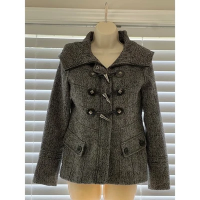 Chaqueta con Capucha GUESS Para Mujer Mezcla de Lana Forrada Palanca y Cremallera S/P Gris Texturizado Foto 1 de 4