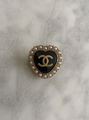 chanel Heart Button Pearl Black Stamped - Image 1 of 2