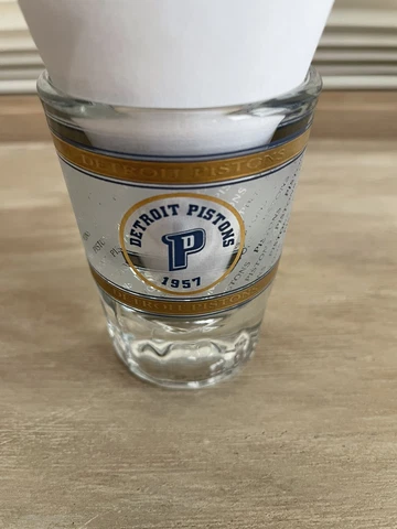 1957 DETROIT PISTONS NBA SHOT GLASS Cover