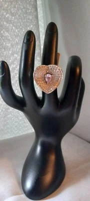 Anillo Camille Lucie Forma Corazón con Estrás y Cristal Púrpura Talla 5 1/2 Foto 1 de 4