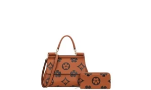 Princess Purse - Picture 1 of 20