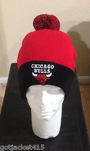 GORRO POM DE PUNTO CHICAGO BULLS - Color rojo y negro con POM - NBA - Imagen 1 de 11
