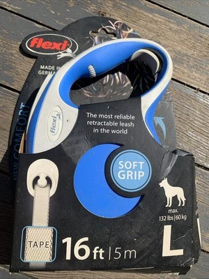 Fita retrátil para coleira de cachorro Flexi CL30T8.250.S 26 pés - Preta - Imagem 1 de 2