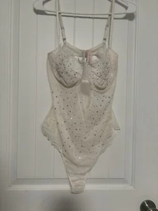 🔥NWT VICTORIAS SECRET EMBELLISHED RHINESTONE TEDDY BODY SUIT XXL CREAM WHITE - Picture 1 of 4