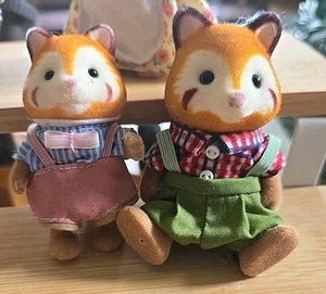 Calico Critters/ Sylvanian Red Panda Family HTF RARE 2 Pieces - Bild 1 von 2