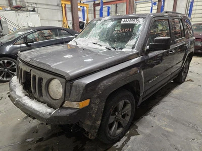 08 - 17 JEEP PATRIOT Coolant Resivor E873623 Foto 1 de 4