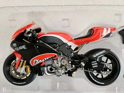 Minichamps Ducati Desmosedici Ruben Xaus 2004 escala 1/12 NUEVO motoGP Foto 1 de 4