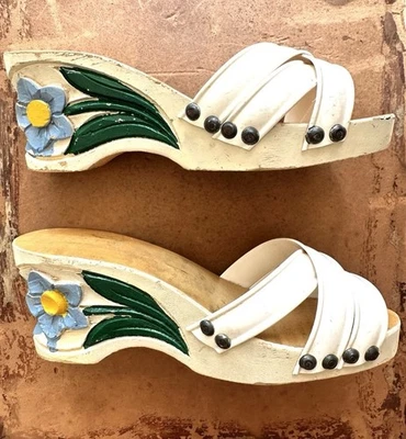 Vintage 1940s painted carved wood floral open toe platform wedge heel shoes - Image 1 of 4
