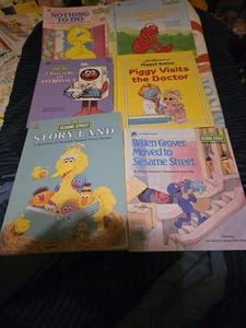 Lot Of 6 Vintage Sesame Street Golden / Jim Henson Muppet Babies Books - Bild 1 von 1
