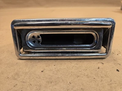 Cenicero consola central Jaguar XJS XJ6 S3 BEC19018 Foto 1 de 4