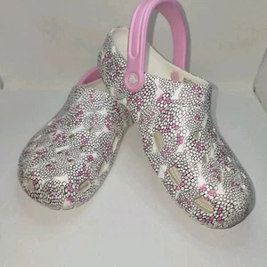 Crocs Women's 11/Men's 9 Classic Pink Poppy Printed Clogs Nurse Shoes So CUTE! - Picture 1 of 15