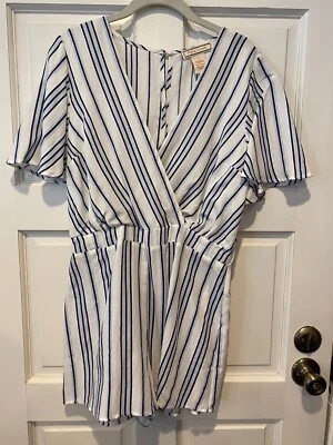 Camisa Mameluco Flying Tomate Azul Blanco Rayas Manga Acampanada Cuello en V Grande Foto 1 de 4