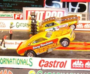 HOT WHEELS DRAG STRIP DEMONS GARY DENSHAM's TEACHERS PET 1970 DODGE CHALLENGER - Picture 1 of 2