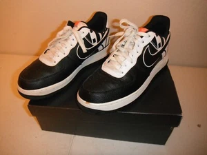 Nike Air Force 1 Low '07 LV8 Logo Shoes Black White 823511-011 Size 10.5 - Picture 1 of 6