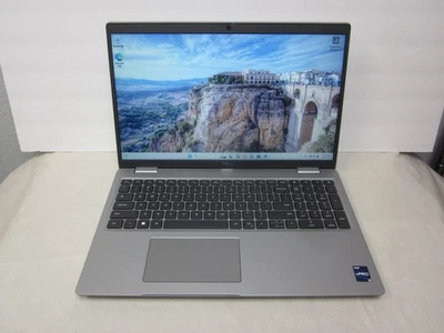 Dell Latitude 5531 I7-12800H @ 1,8 GHz 512 GB 32 GB WIN11PRO MX550 *COMO NUEVO 4/27* Foto 1 de 4